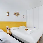 Charming -1br-5p - Republique דירה