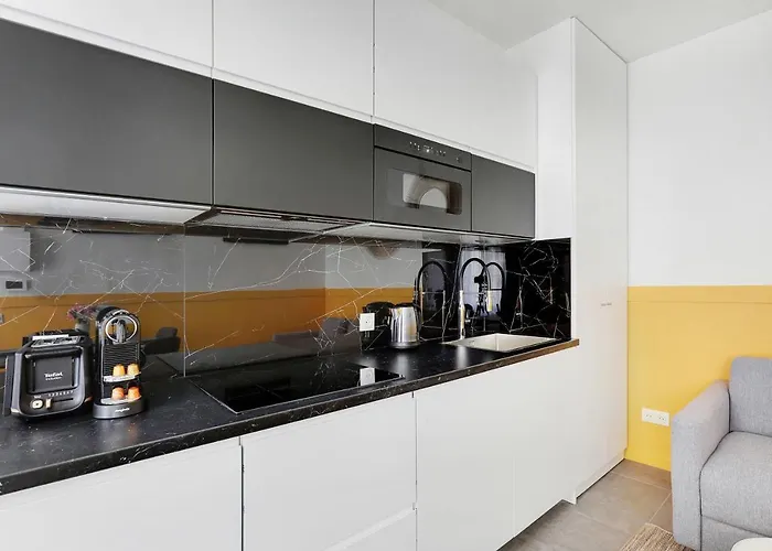 Charming -1br-5p - Republique דירה *